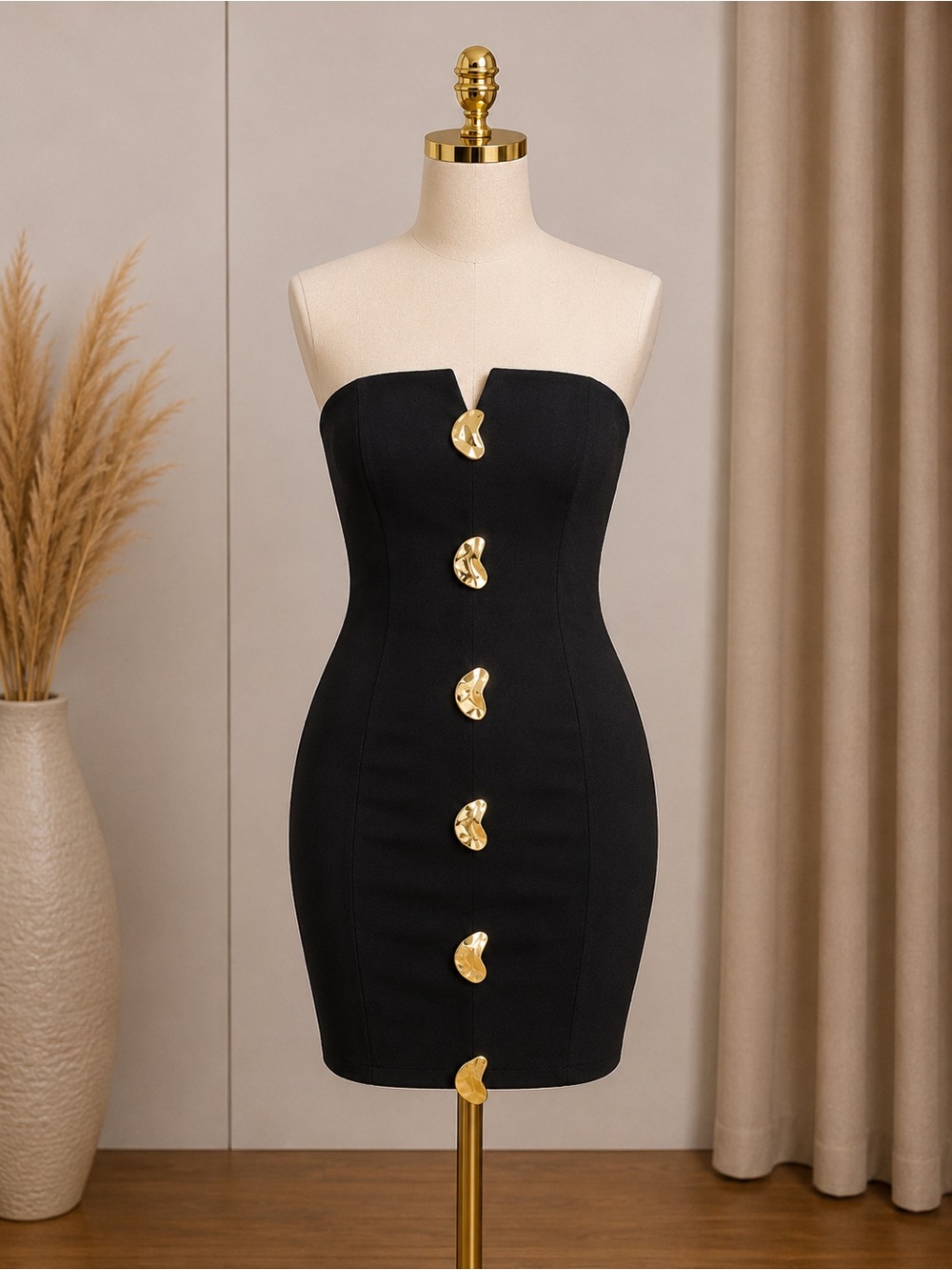 Women’s black strapless bodycon dress